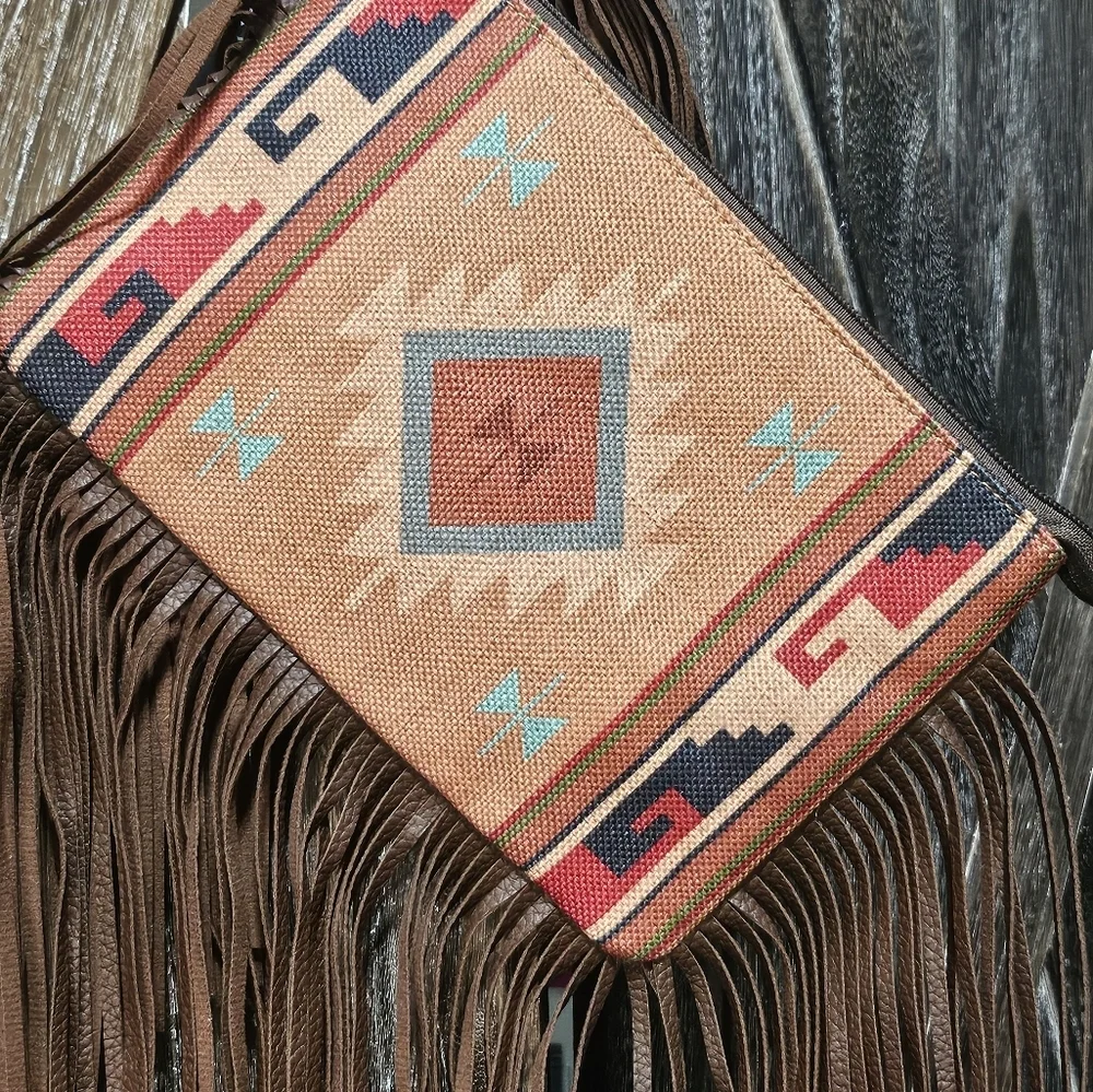 Le Miel stylish wristlet